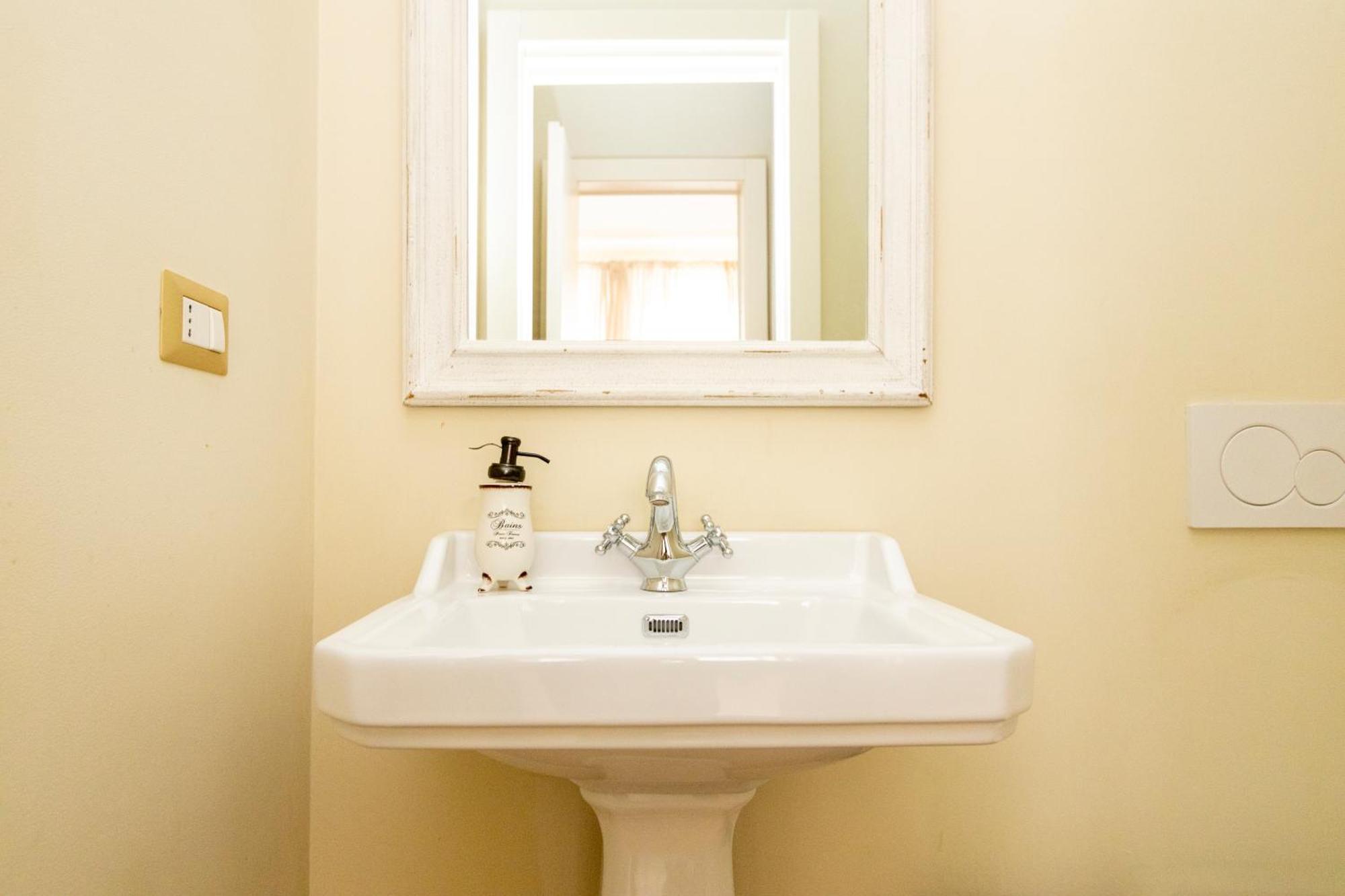 Exclusive In Station - Duomo 5 In Minutes Apartamento